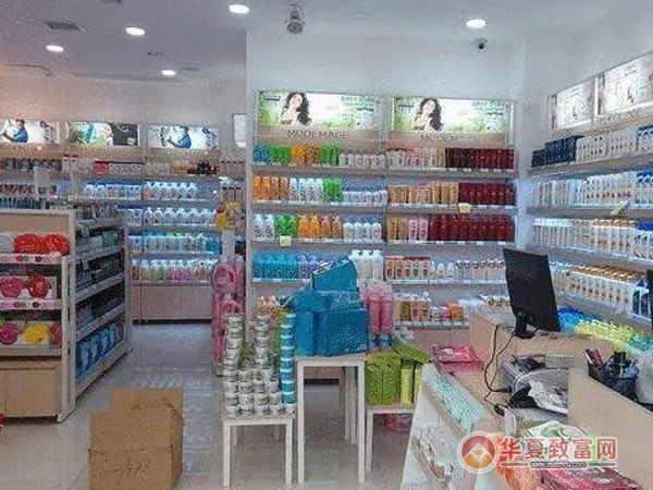 如何合理利用日化店塑料制品銷售，實(shí)現(xiàn)環(huán)保與經(jīng)濟(jì)效益雙贏